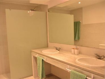Piso en Marbella - Foto 3