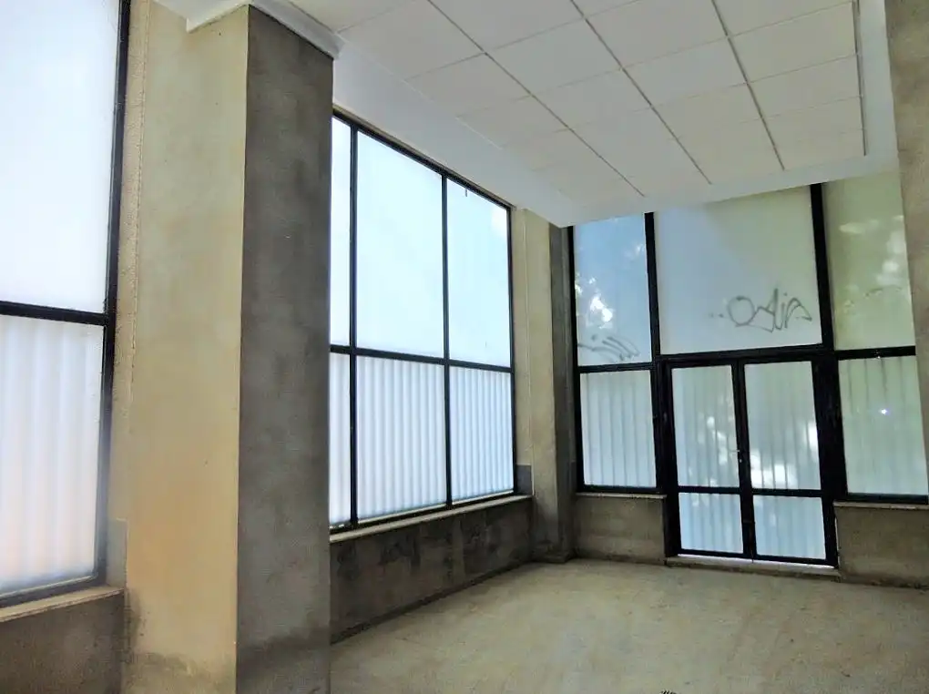 Local comercial en  Carrer de Rafael Lapesa Melgar Gramatic i Lingüist - Foto 4