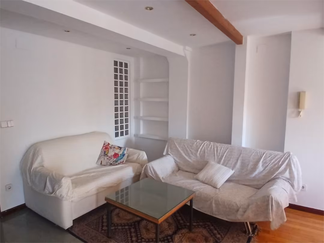 Piso en  Calle San Celedonio 14