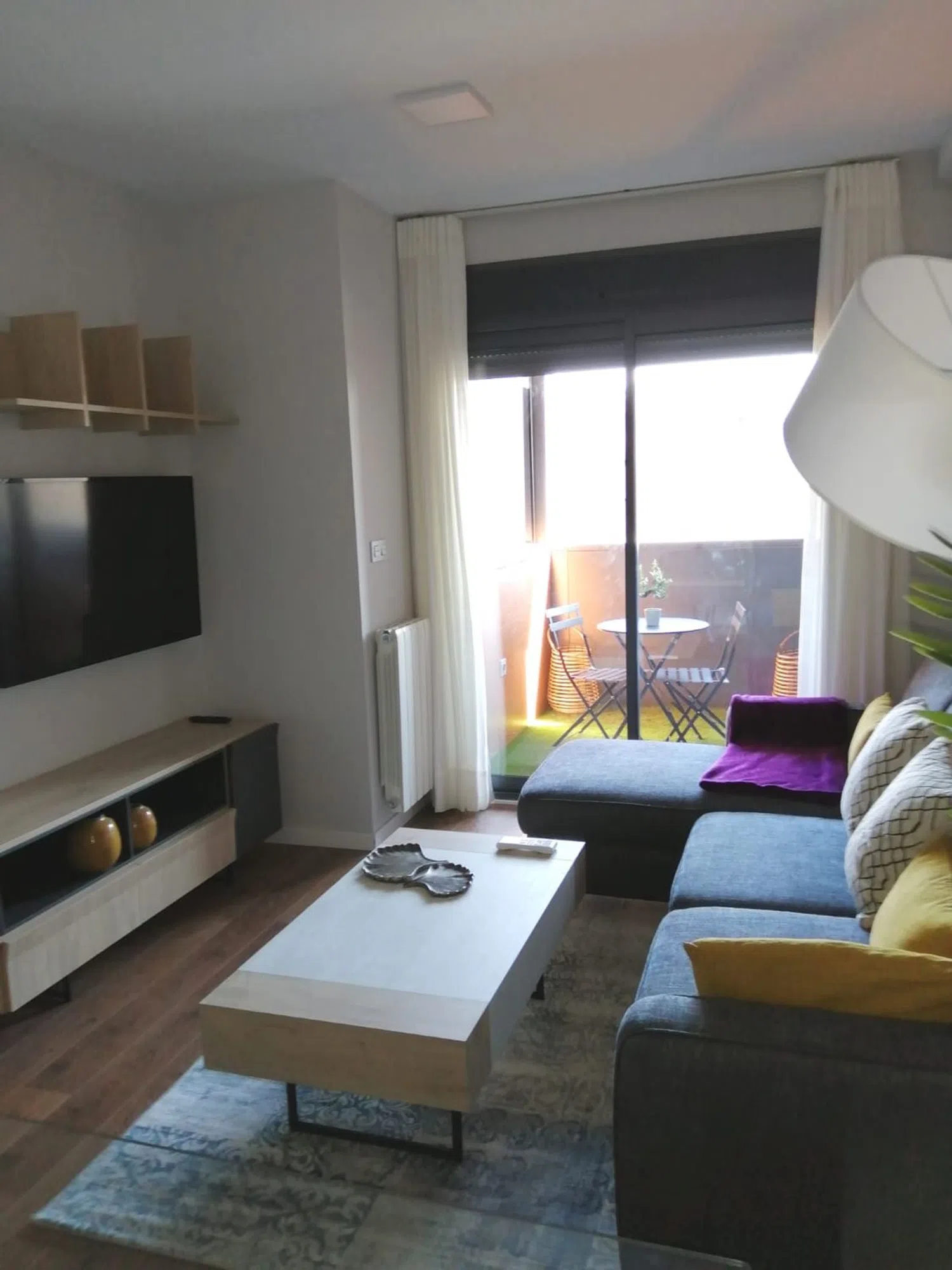 Piso en avenida de la Ilustración, 103 - Foto 1