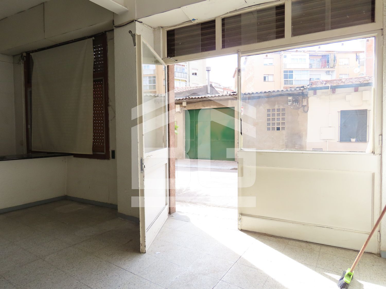Local en Calle de Gaietà Vínzia, Col-legis Nous, Col-legis Nous - Foto 14