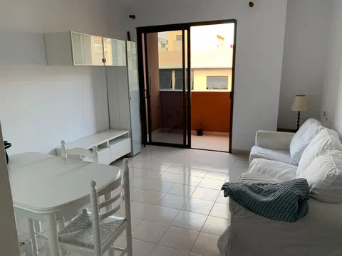 Piso en calle Luis de la Cruz, 4