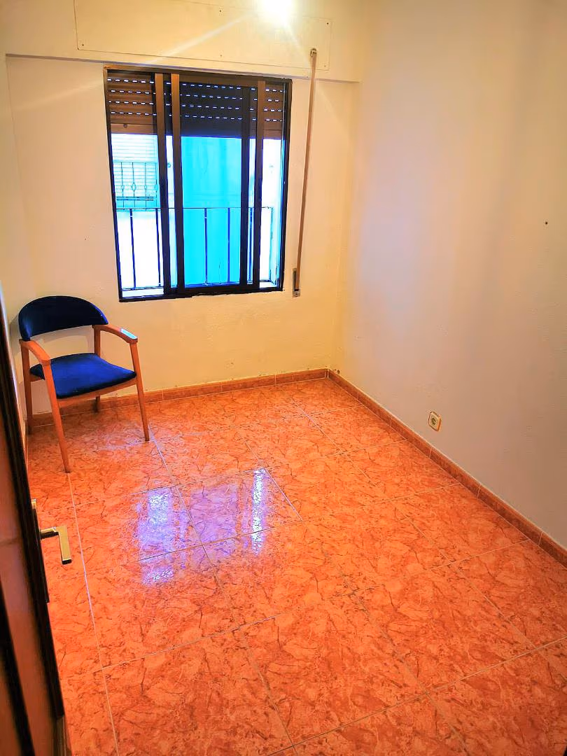 Piso en  Calle Infanta Doña María 76 - Foto 8