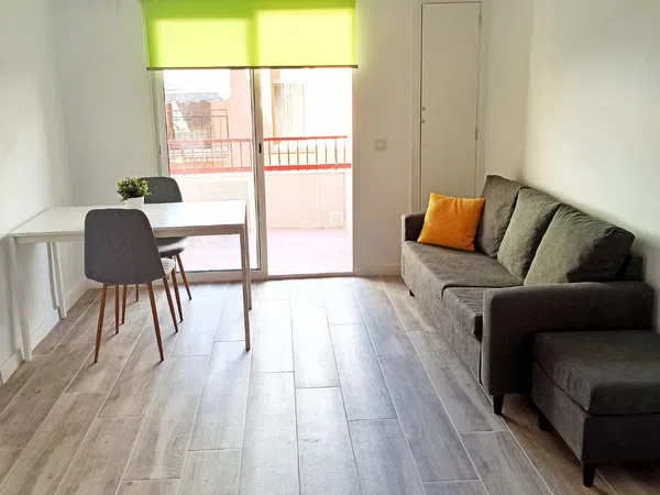 Estudio en Calle de les Alqueries de Bellver, 29 - Foto 2