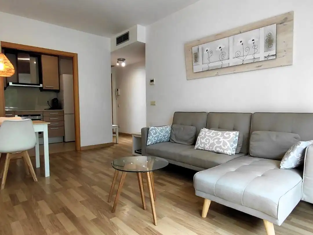 Piso en  Carrer Llorenç Villalonga 8 - Foto 6