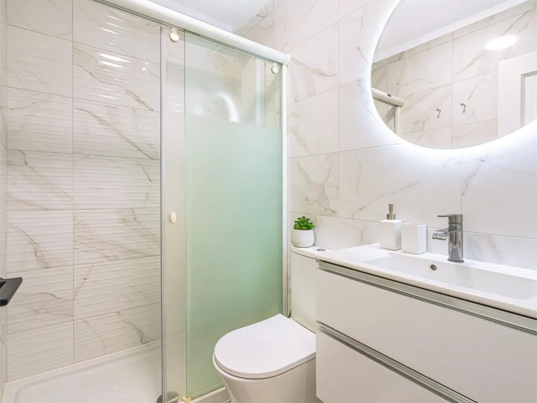 Casa adosada en  Calle Armiche 28 - Foto 9