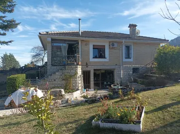 Chalet en  Avenida Vizcaya 16 - Foto 1