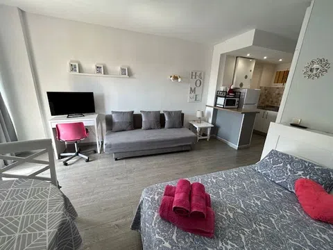 Estudio en avenida Gamonal, 10