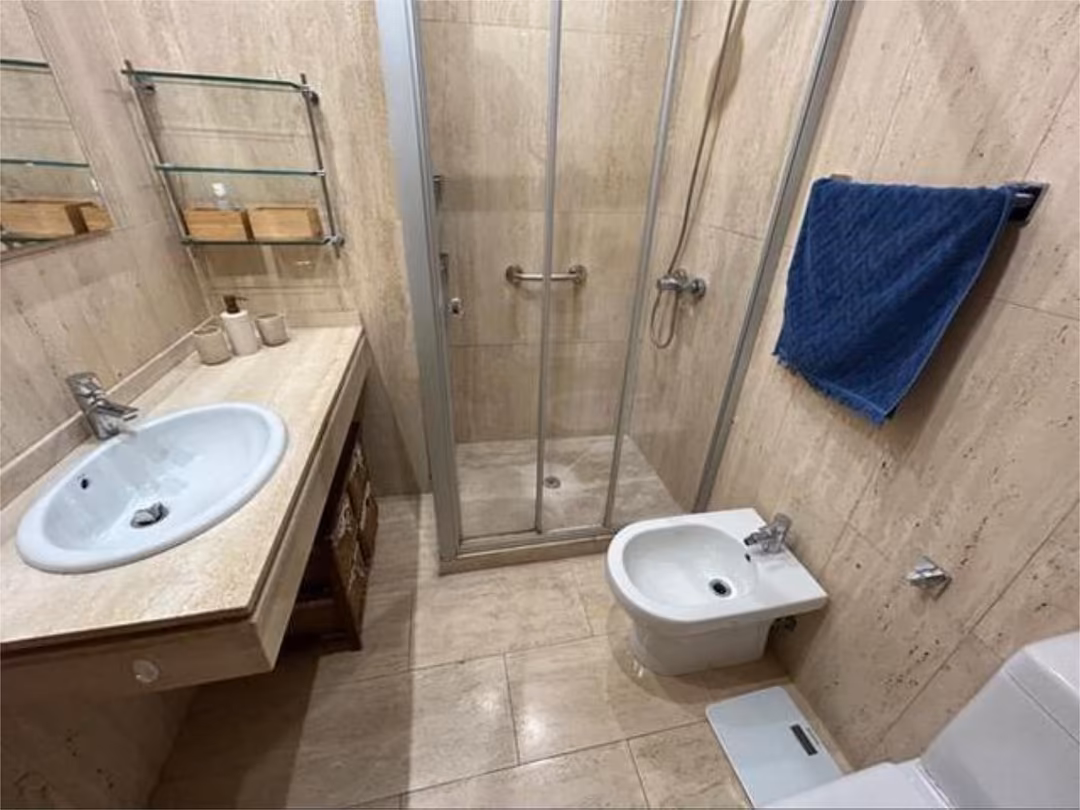 Piso en León y Castillo - Foto 8