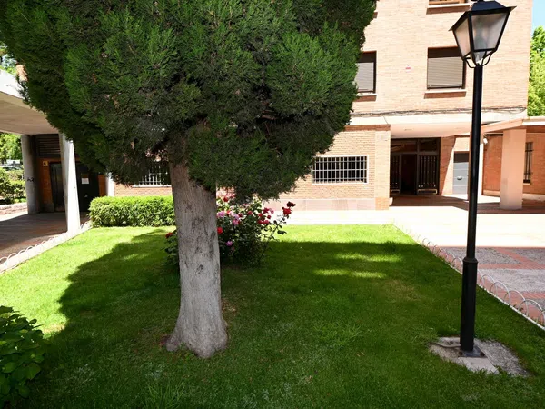 Piso en calle de Víctor de la Serna, 28 - Foto 2