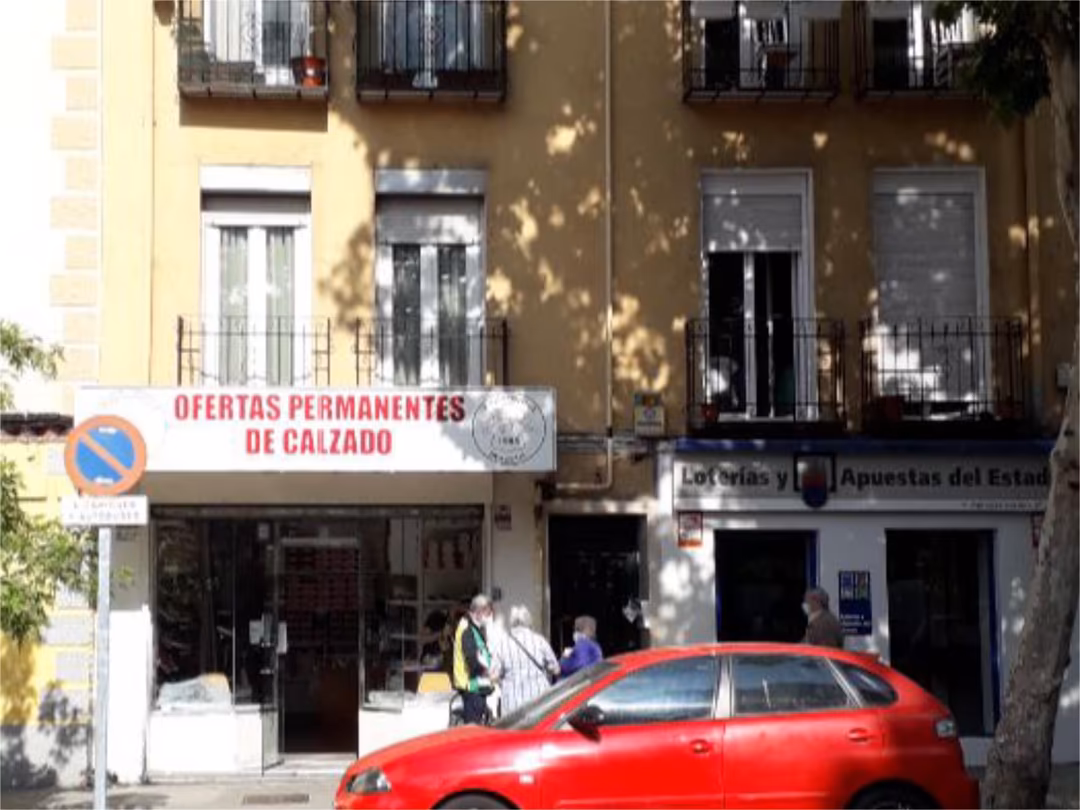 Piso en  Calle de la Infanta Mercedes 3 - Foto 12