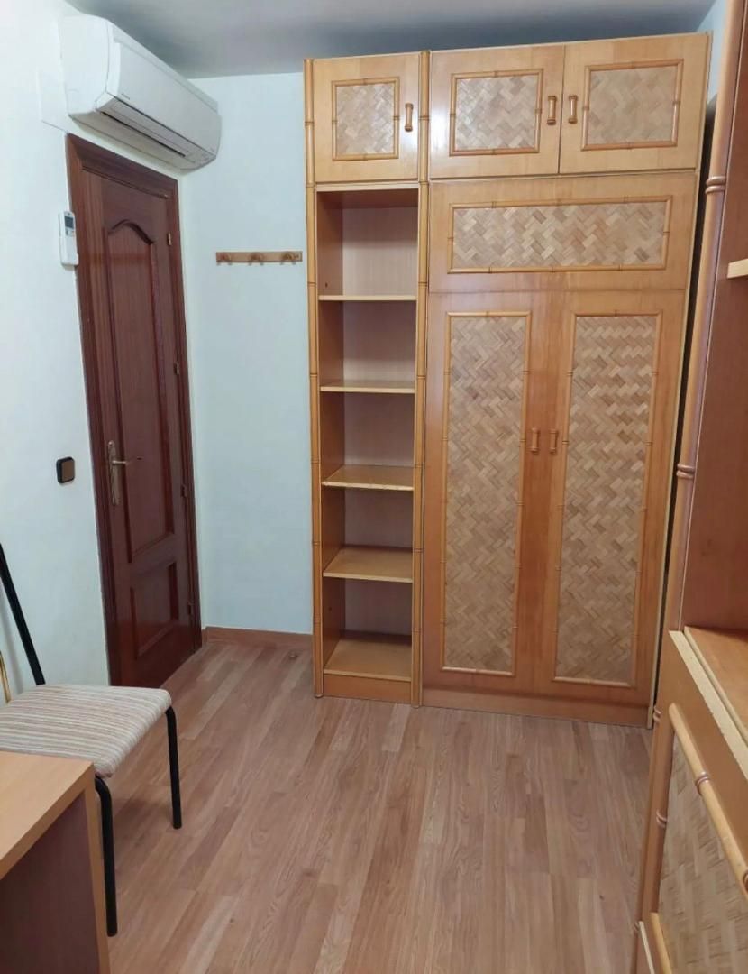 Piso en  Avenida Pablo Picasso 25 - Foto 4