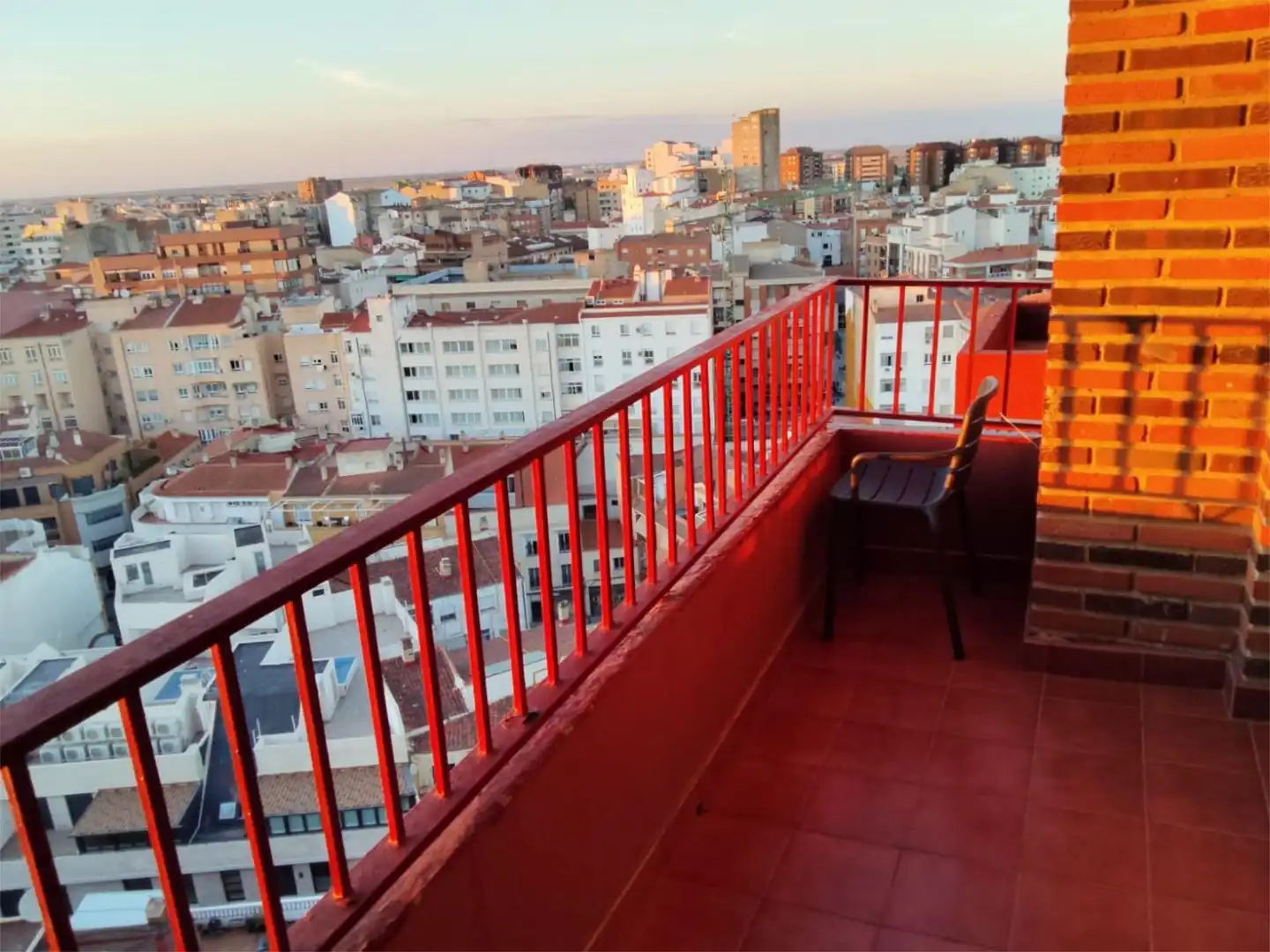 Piso en  Calle Hermanos Quintero 1 - Foto 5