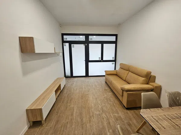 Estudio en calle del Cercle de Bellas Arts, 3