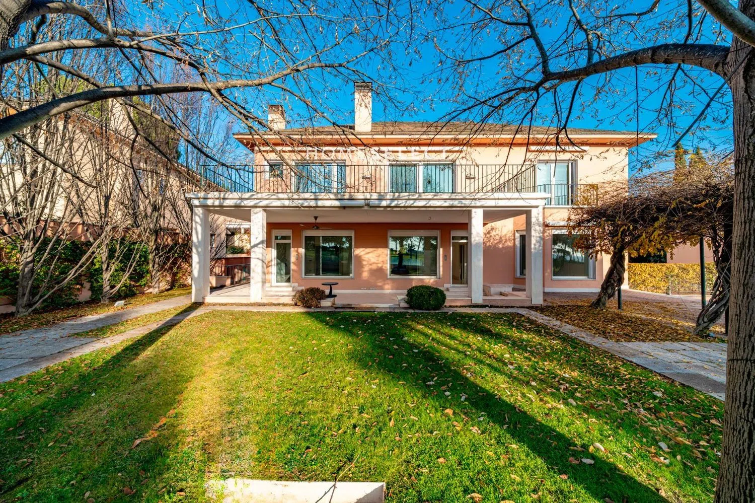 Casa independiente en avenida de Miraflores - Foto 1