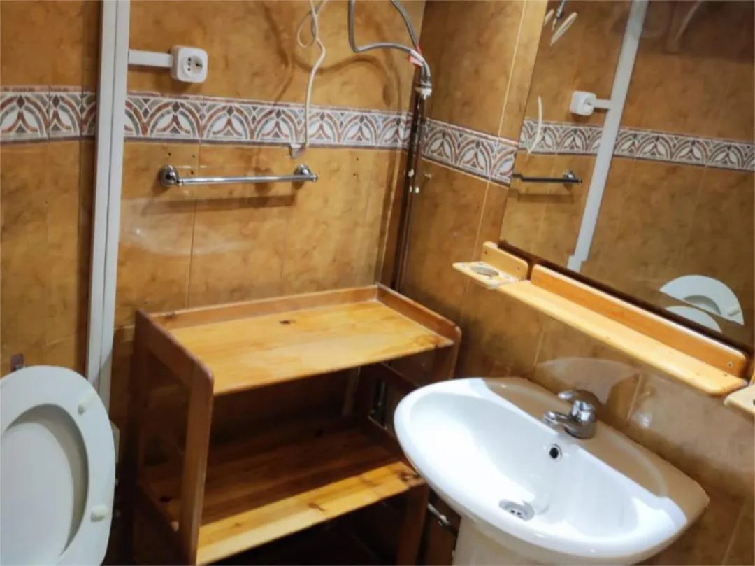 Estudio en  Calle Sebastián de la Plaza 2 - Foto 9