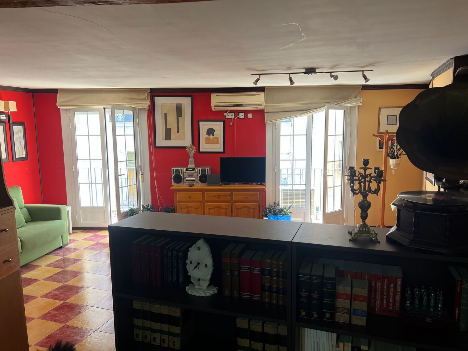 Estudio en Calle de Ramón Pignatelli, 68 - Foto 4