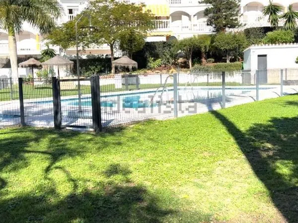 Chalet adosado en Arroyo de la Miel - Foto 27