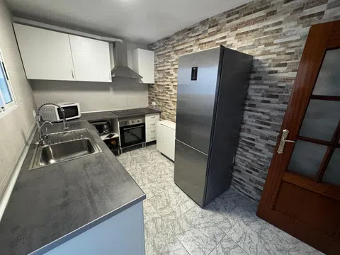 Piso en calle Tibi, 6