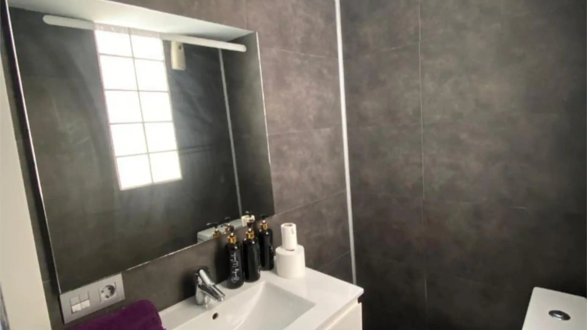 Piso en  Carrer de Campoamor 4 - Foto 11