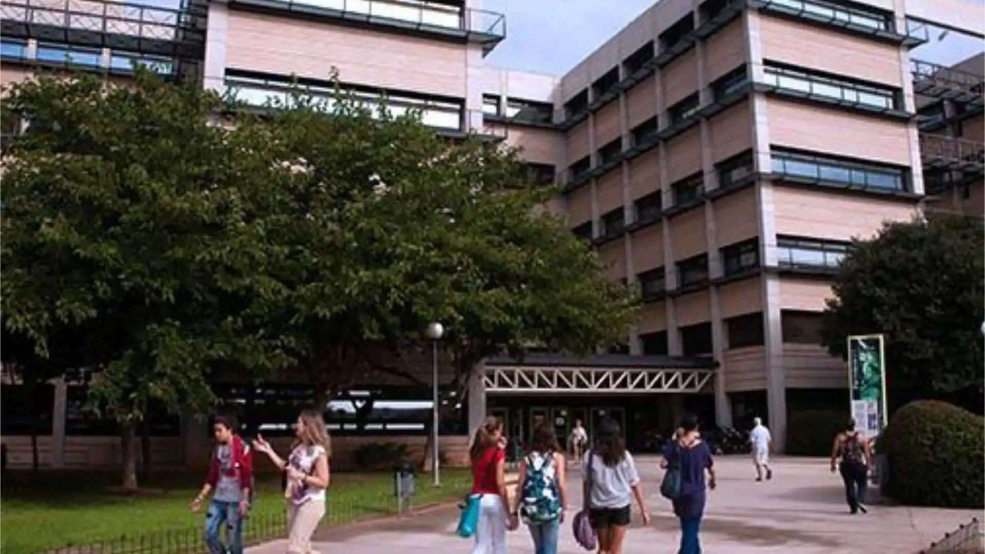 Piso en  Avenida Rajolar 10 - Foto 2