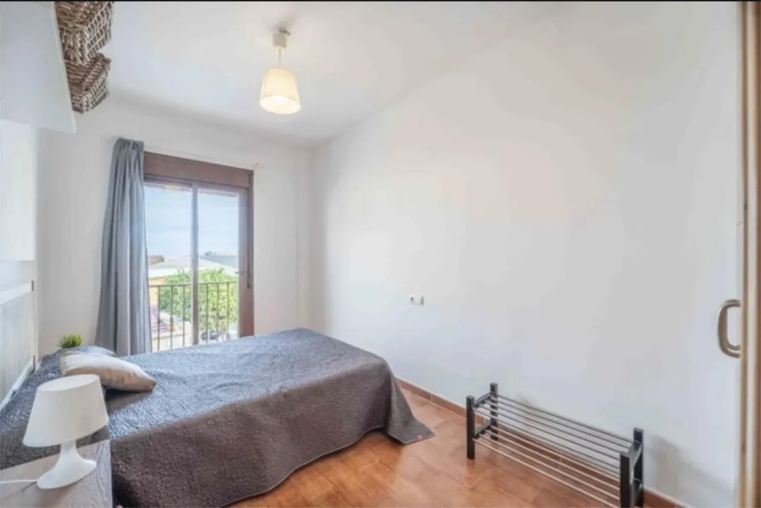 Piso en  Calle Hermanos Cortés 9 - Foto 9