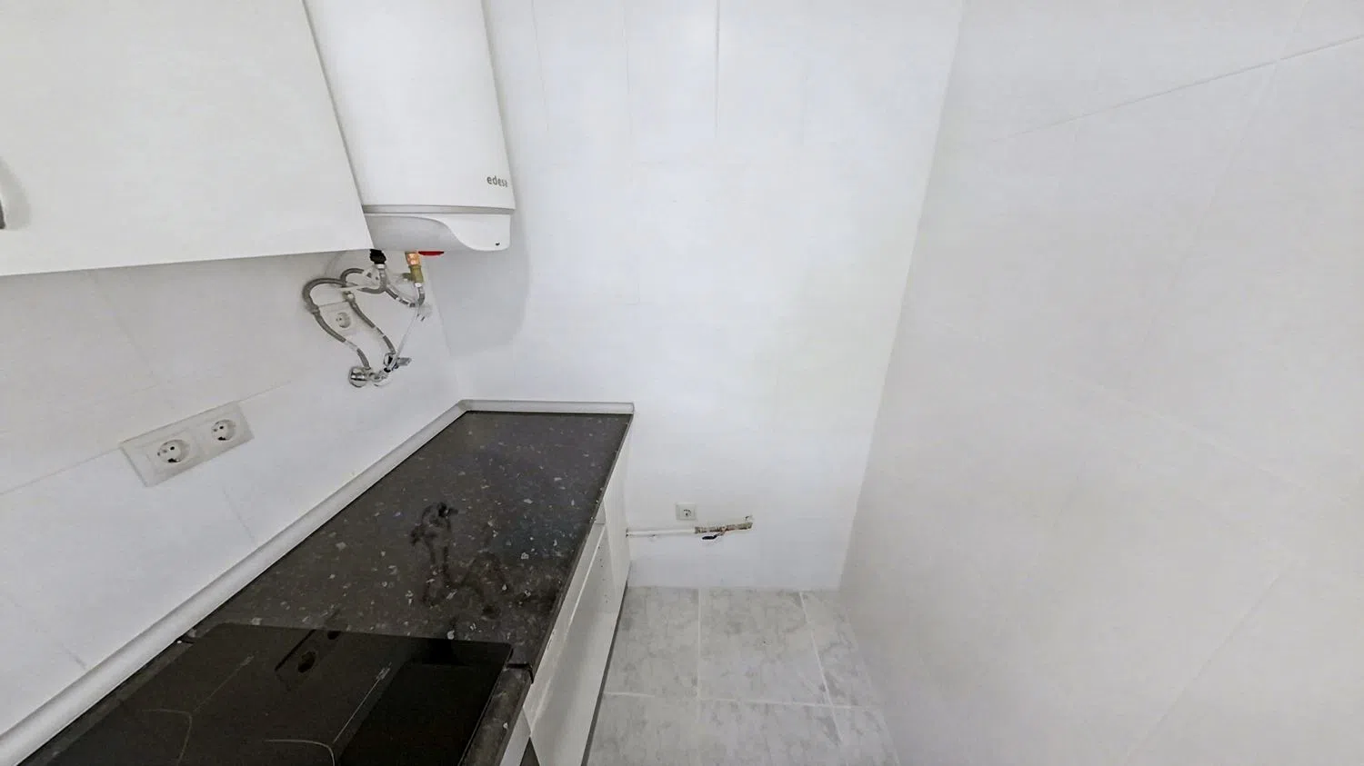 Piso en Reyes Católicos - Foto 19