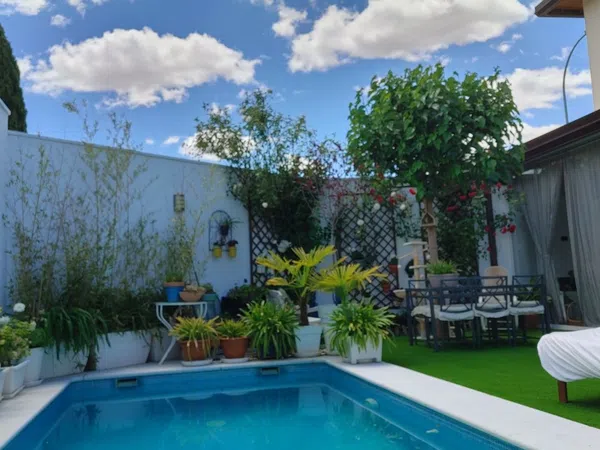 Chalet adosado en Calle Peña del Águila, 2 - Foto 1
