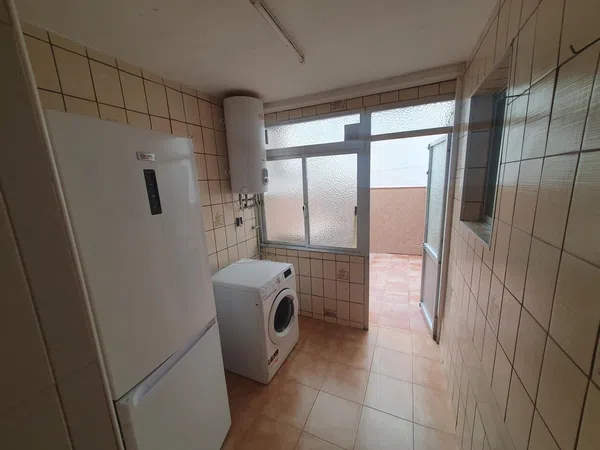 Piso en calle Pintor Velázquez, 1 - Foto 4