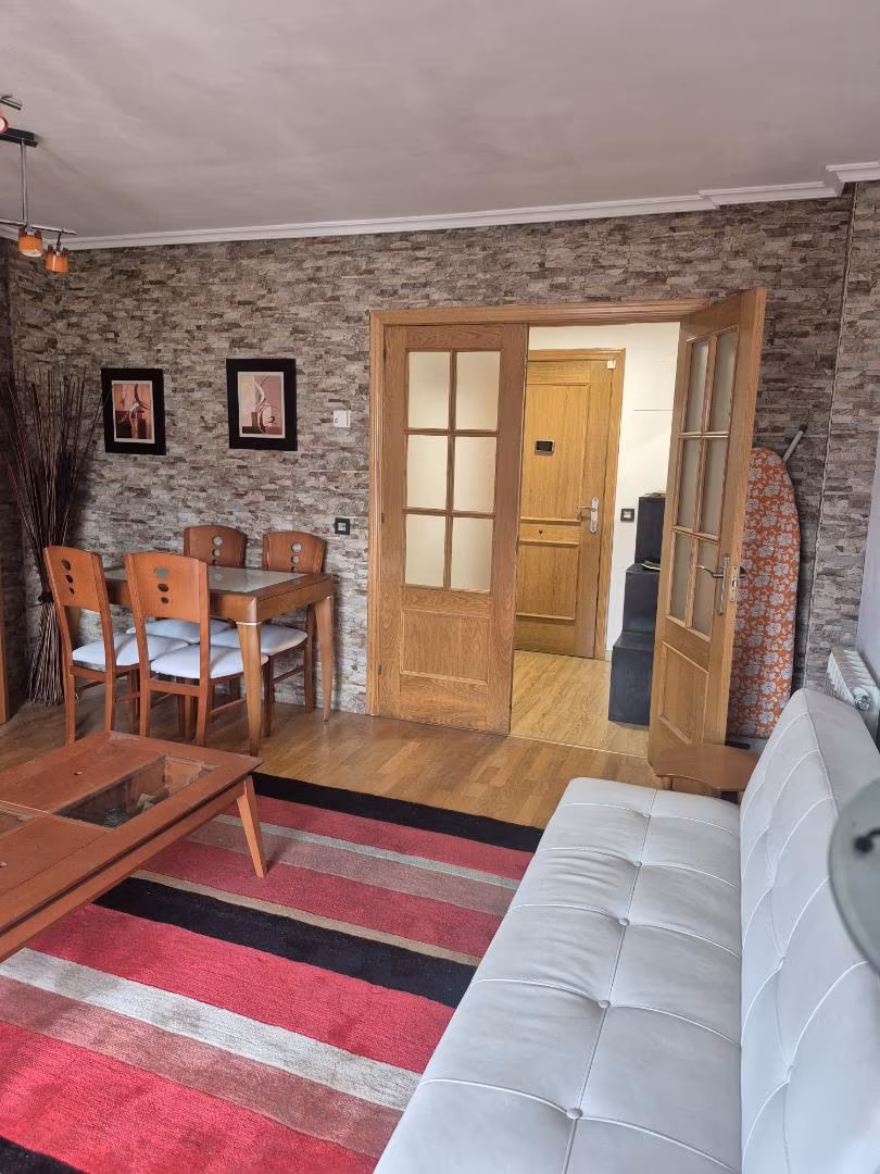 Piso en  Calle Cardenal Alvarez Martinez 8 - Foto 2