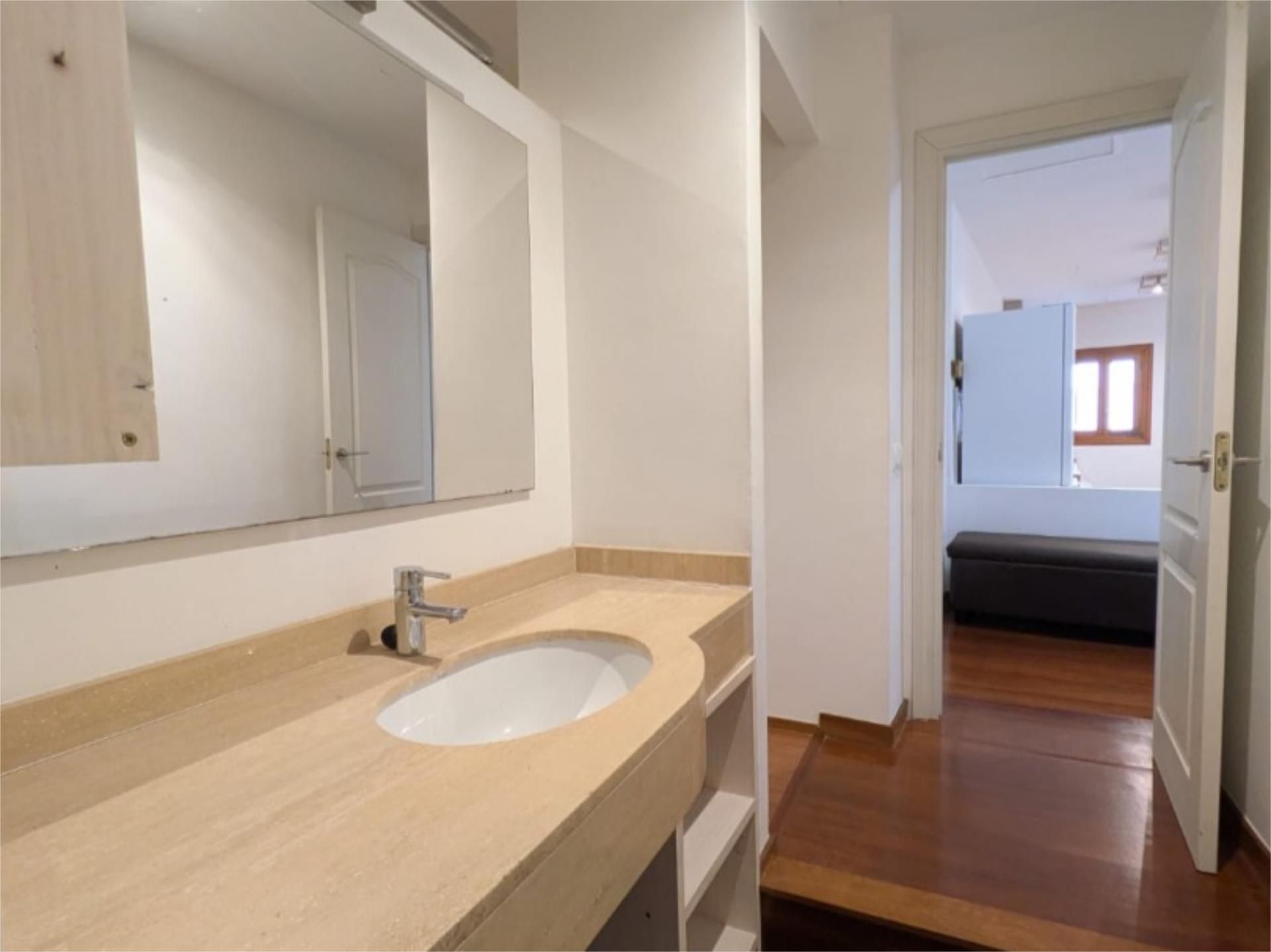 Piso en  Carrer de Sant Miquel 13 - Foto 9