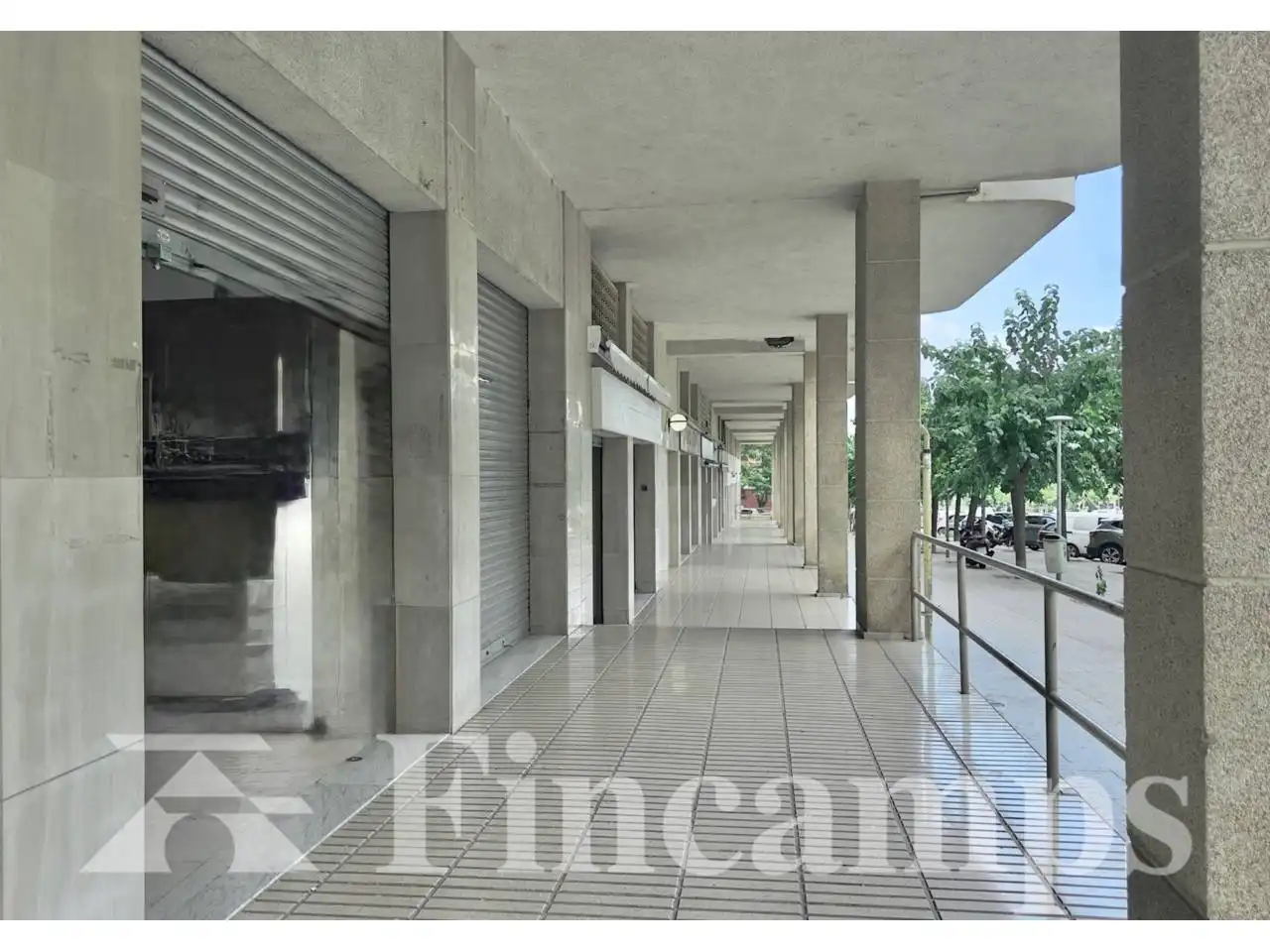 Local comercial en  Via Alexandra - Foto 6