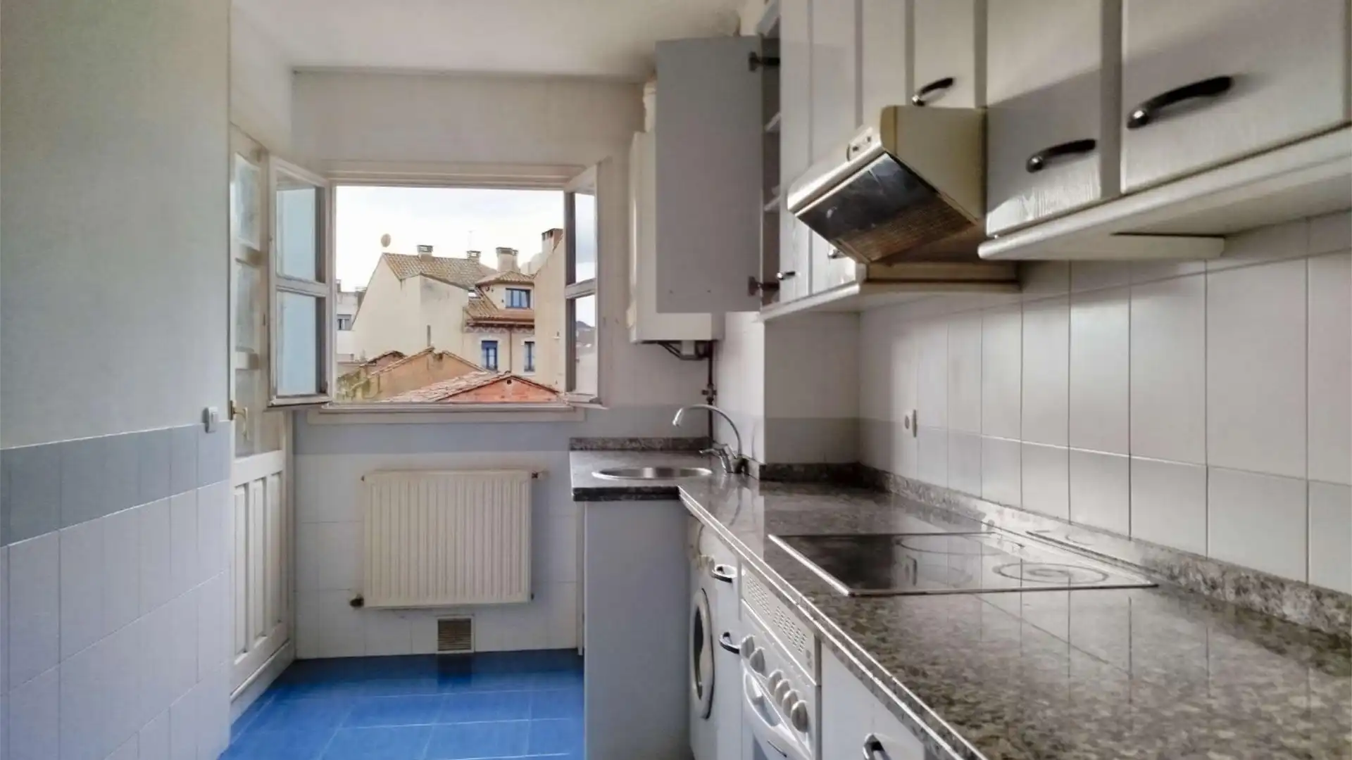 Piso en  Prolongación de Doña Jimena 3 - Foto 1