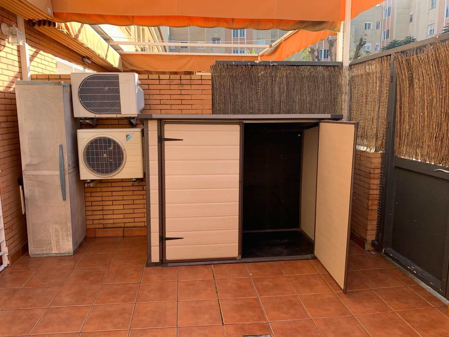 Chalet adosado en calle Burdeos, 51 - Foto 10