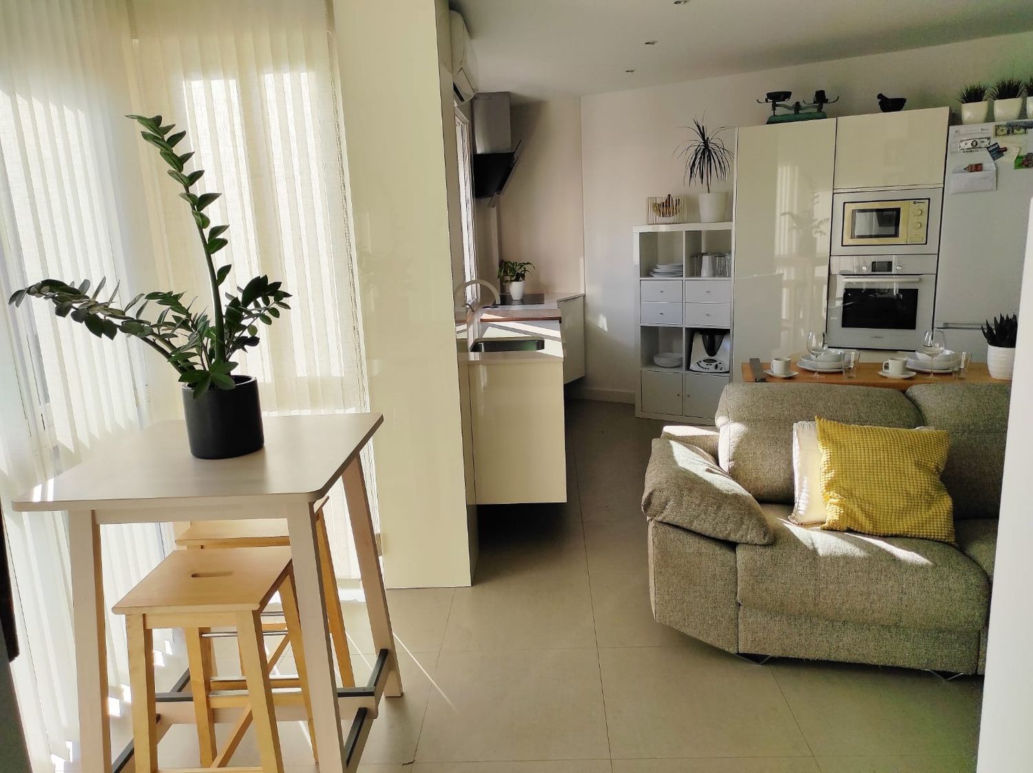 Estudio en Rambla de Capuchinos, 46 - Foto 4