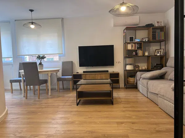 Piso en plaza de Basilea, 2