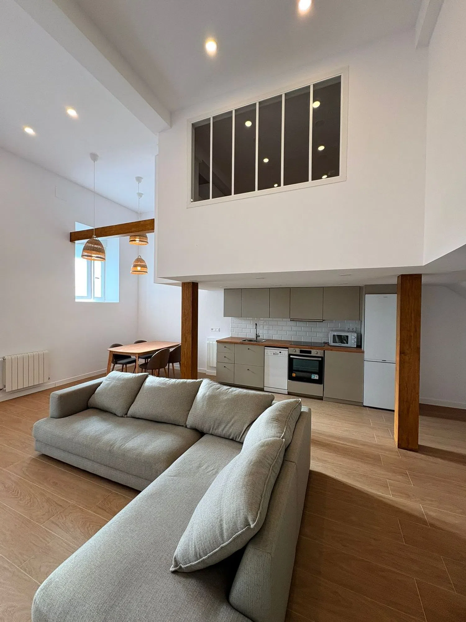 Dúplex en Cuatro Caminos - Foto 2