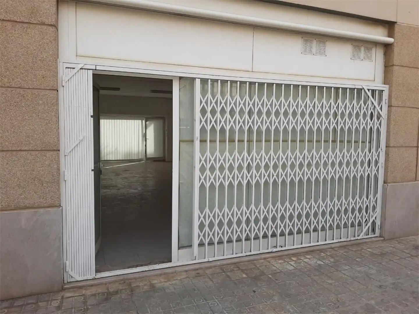 Local comercial en  Carrer Llauder 83 - Foto 13