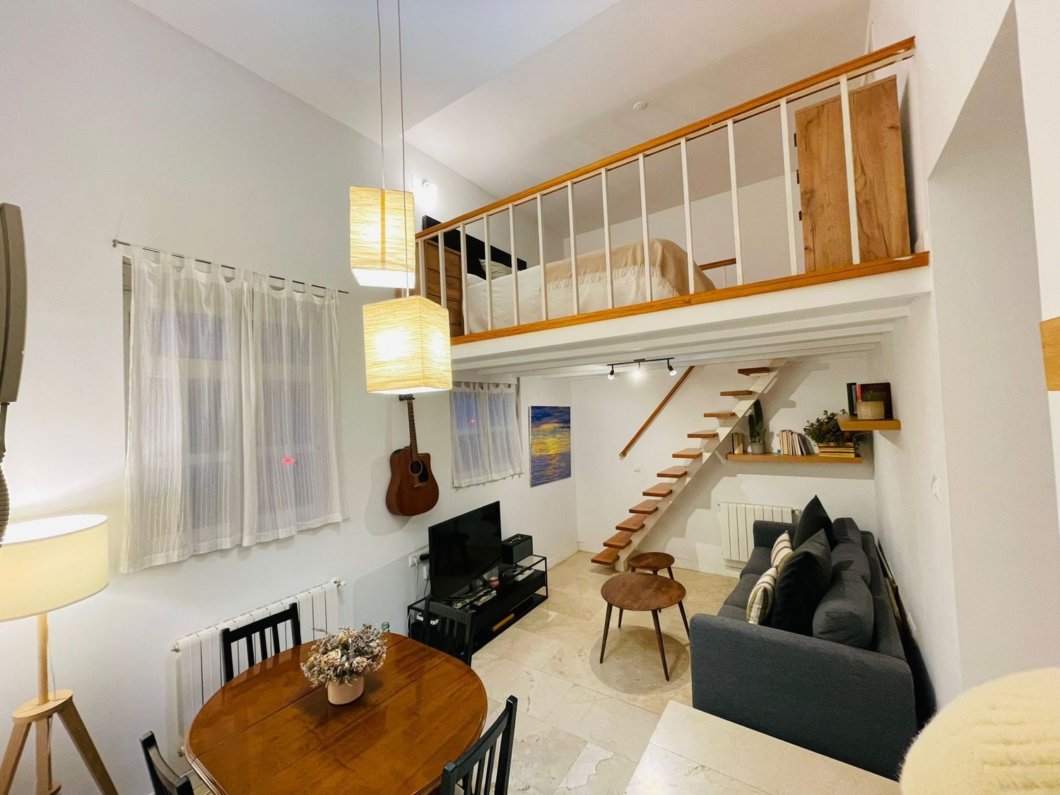 Piso en calle de María de Guzmán, 29 - Foto 2