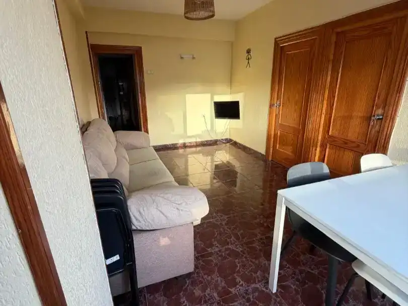 Piso en  Calle Calzada de Castro 39 - Foto 4