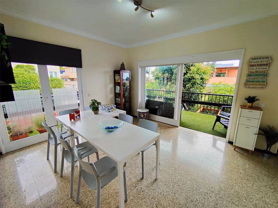 Chalet en  Calle Madrazo 15