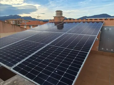 Casa adosada en  Carrer de Miquel Martí i Pol 2 - Foto 71