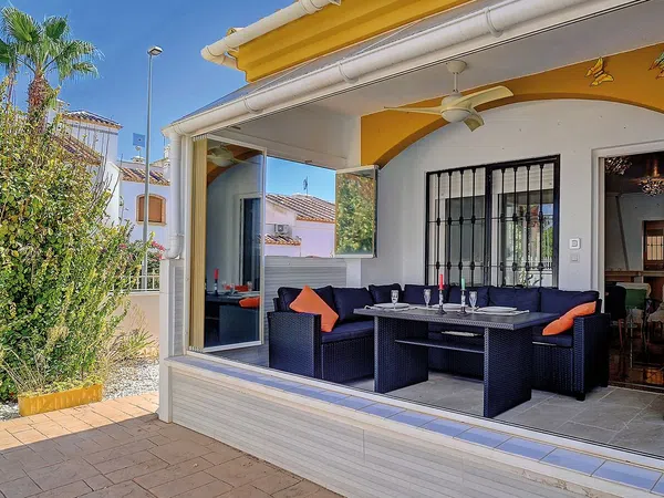 Casa o chalet independiente en Calle Barbero de Sevilla, 38, Villamartín - Foto 3