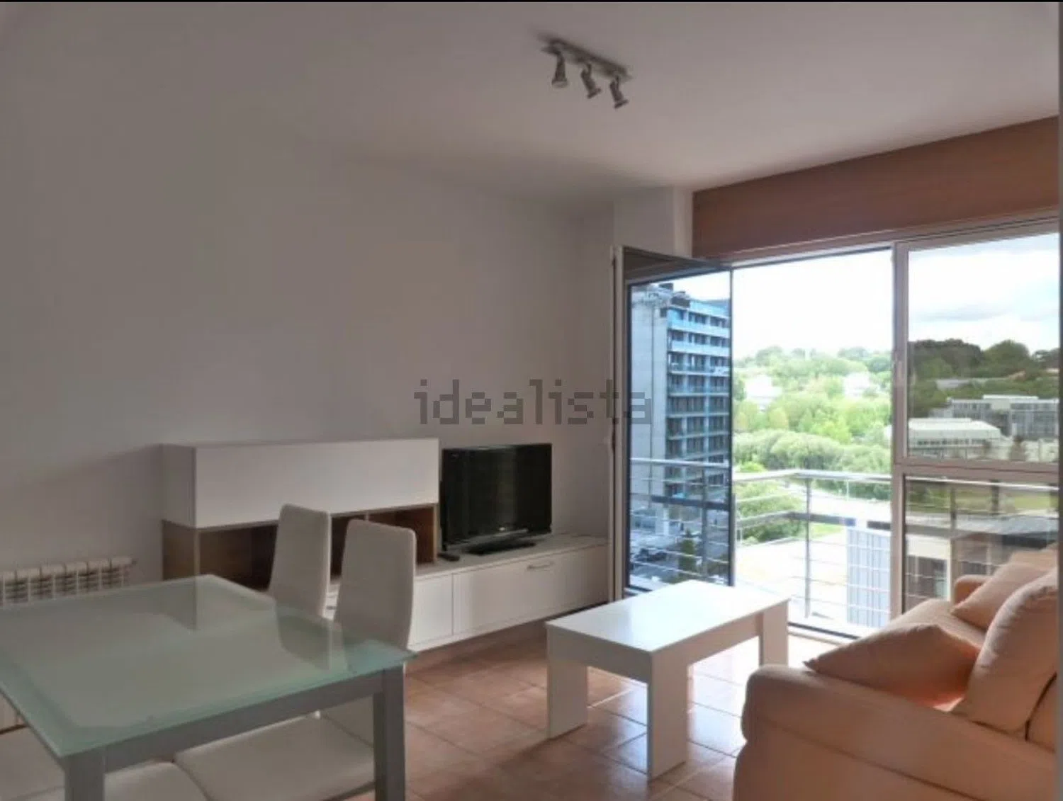 Piso en avenida Barcelona, 26 - Foto 2