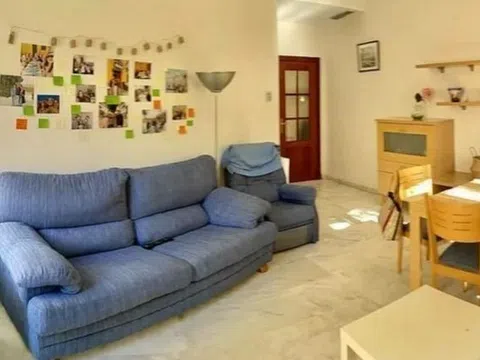 Piso en calle de Girona, 122