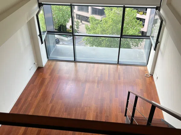 Estudio en avenida del Cerro del Águila, 2