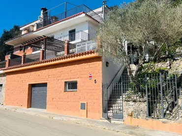 Chalet en  Carrer del Montseny 5 - Foto 2