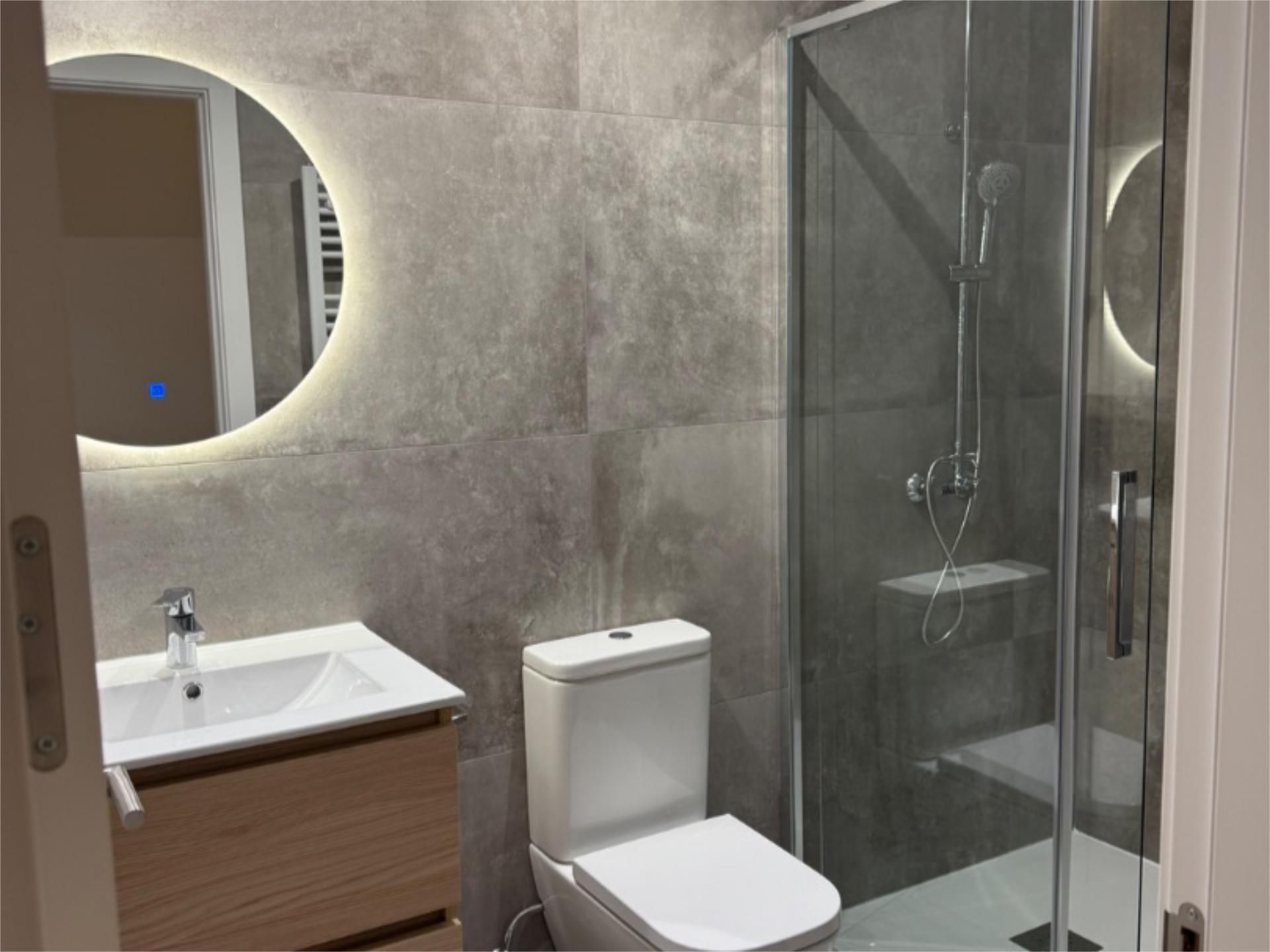 Piso en  Calle de Sánchez Barcáiztegui 4 - Foto 9