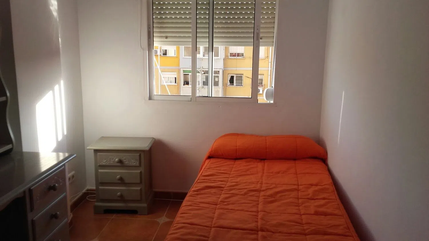 Piso en calle Cómpeta, 20 - Foto 3