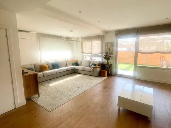Chalet adosado en Avenida 1º de Mayo, 1, Rivas Futura, Rivas Futura - Foto 2